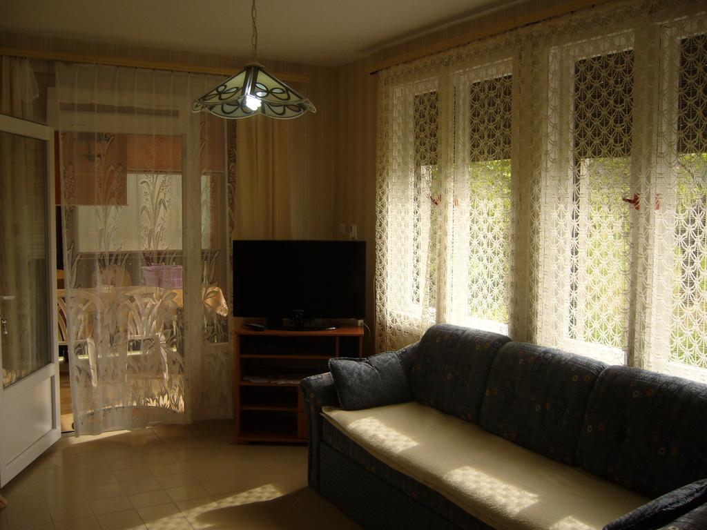 Orszag Apartmanhaz Залакарос Екстериор снимка