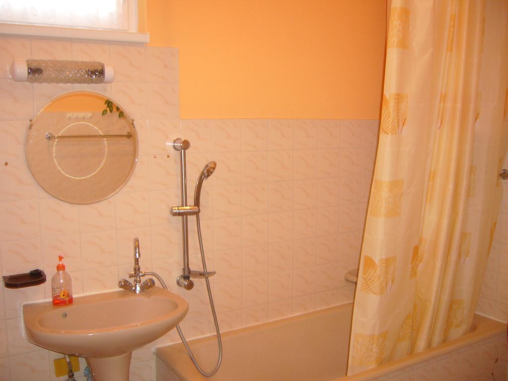 Orszag Apartmanhaz Залакарос Екстериор снимка