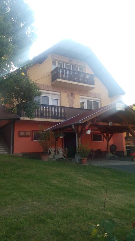 Orszag Apartmanhaz Залакарос Екстериор снимка