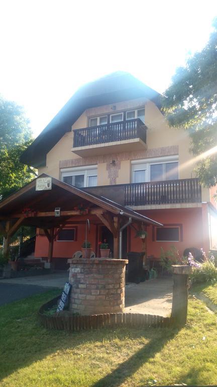 Orszag Apartmanhaz Залакарос Екстериор снимка